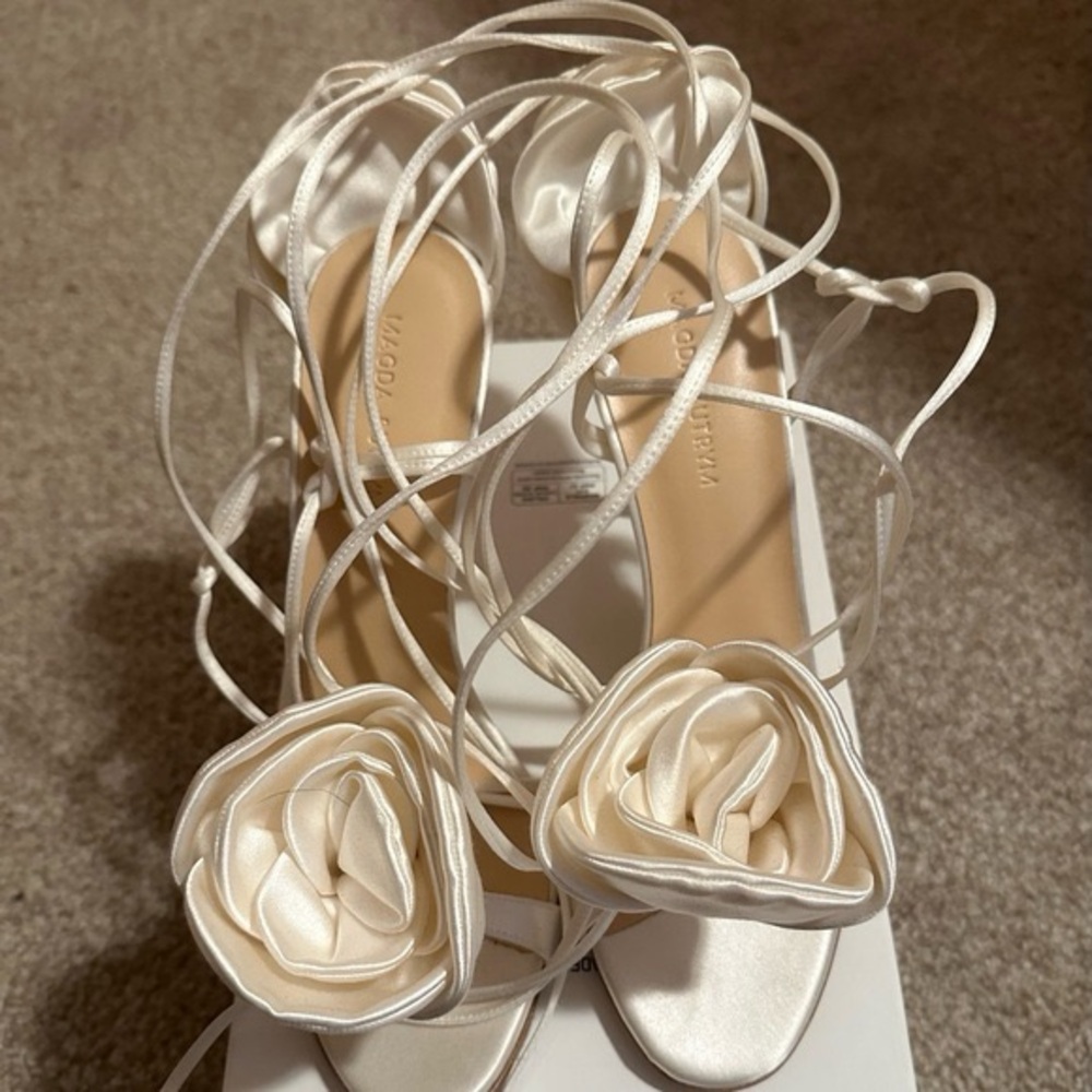 Magda Butrym Double Flower Heel Sandals - Picture 6 of 7